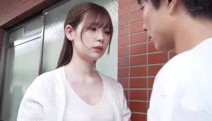 Anh xã tẻ nhạt, vợ yêu nhận ra cậu thanh niên gần nhà tốt hơn
